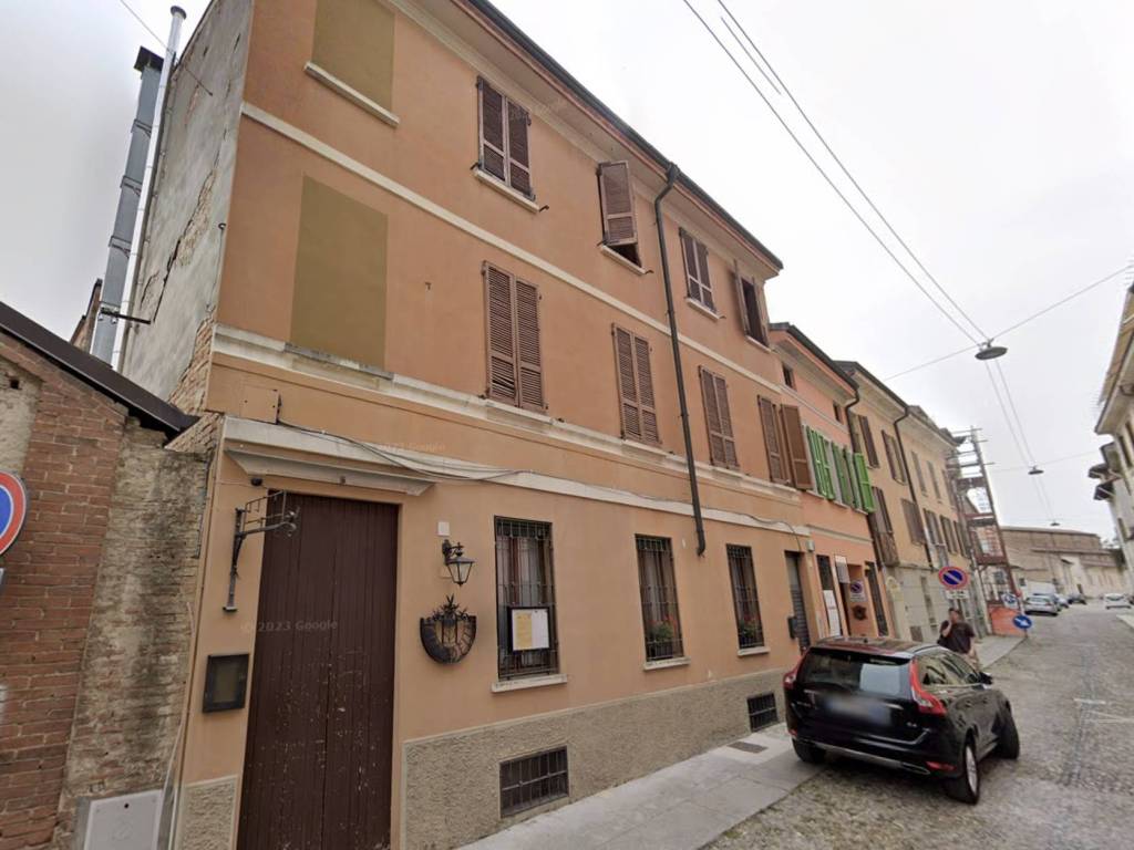 appartamento in vendita a Cremona in zona Piazza Castello