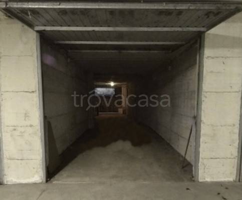 locale di sgombero in vendita a Cremona