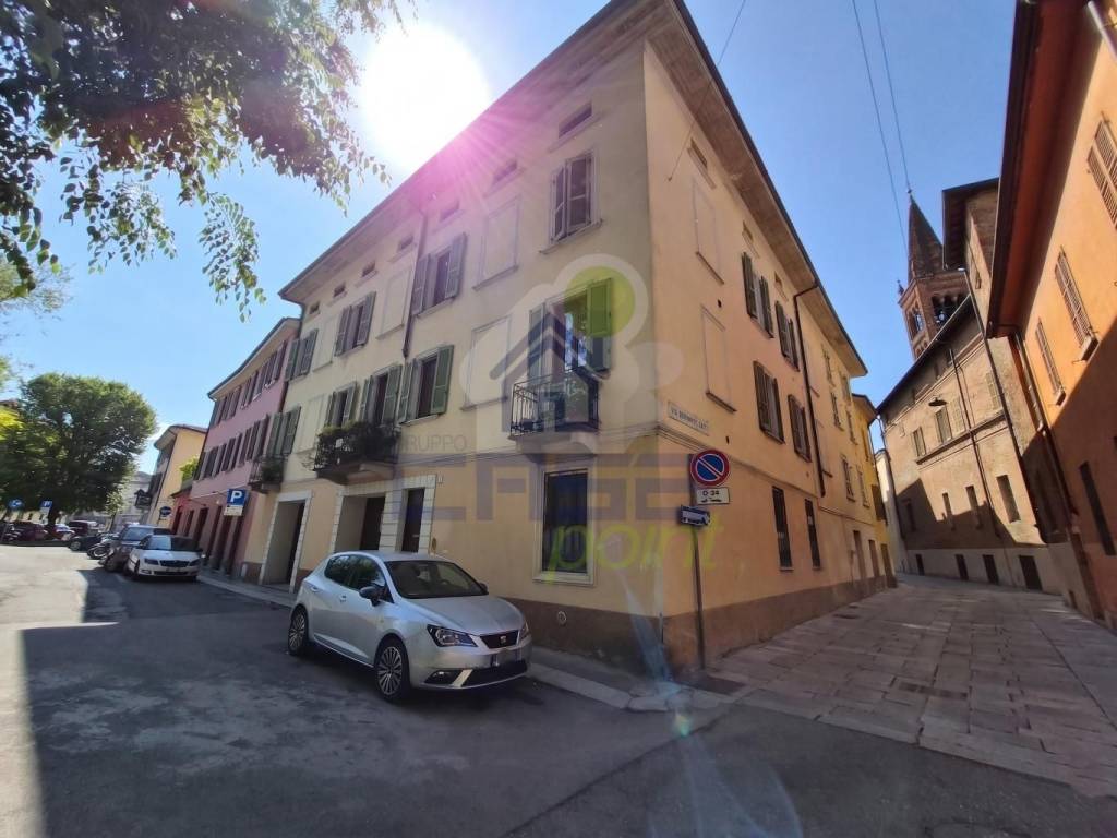 appartamento in vendita a Cremona in zona Piazza Castello