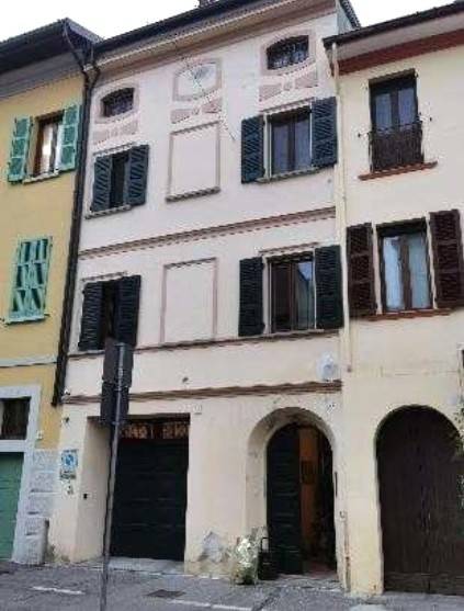 casa indipendente in vendita a Cremona in zona Piazza Castello