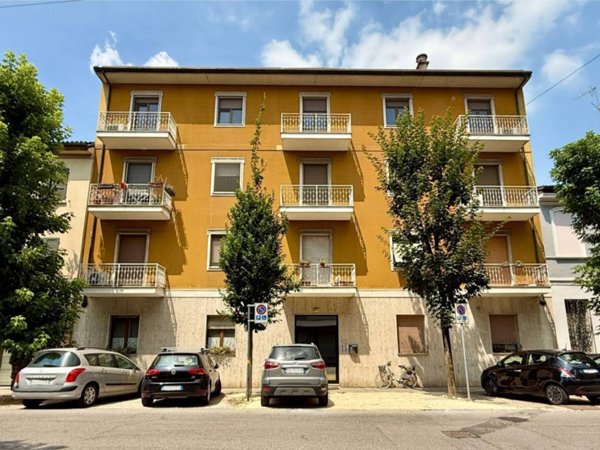 appartamento in vendita a Cremona in zona Piazza Castello