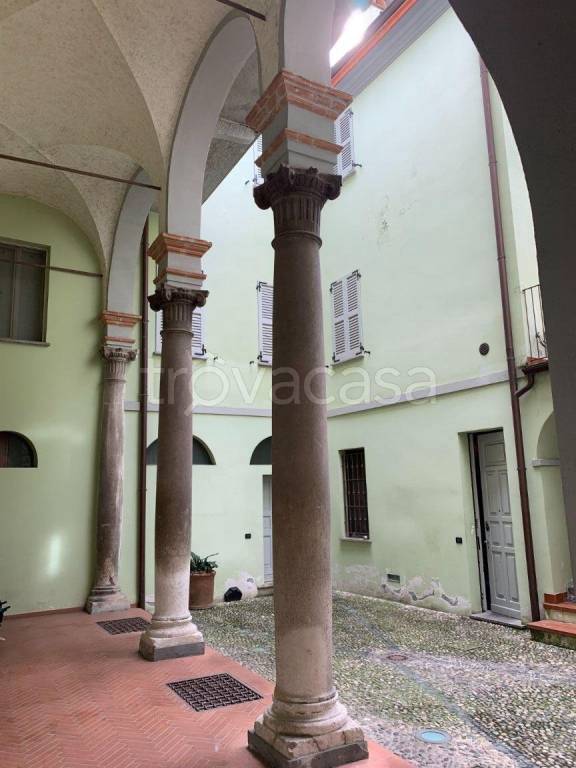 appartamento in vendita a Cremona in zona Cremona Centro