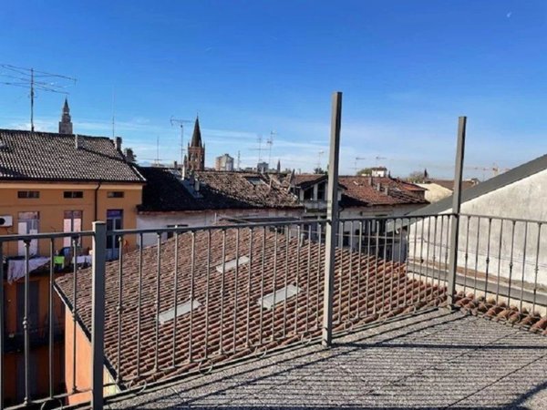 appartamento in vendita a Cremona in zona Piazza Castello