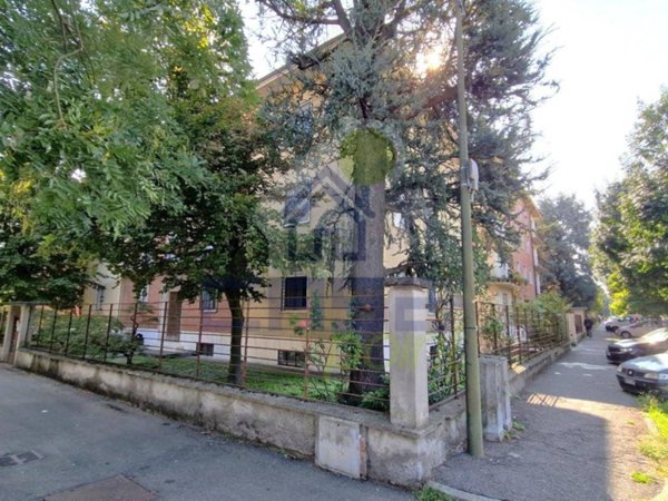 appartamento in vendita a Cremona in zona Viale Po
