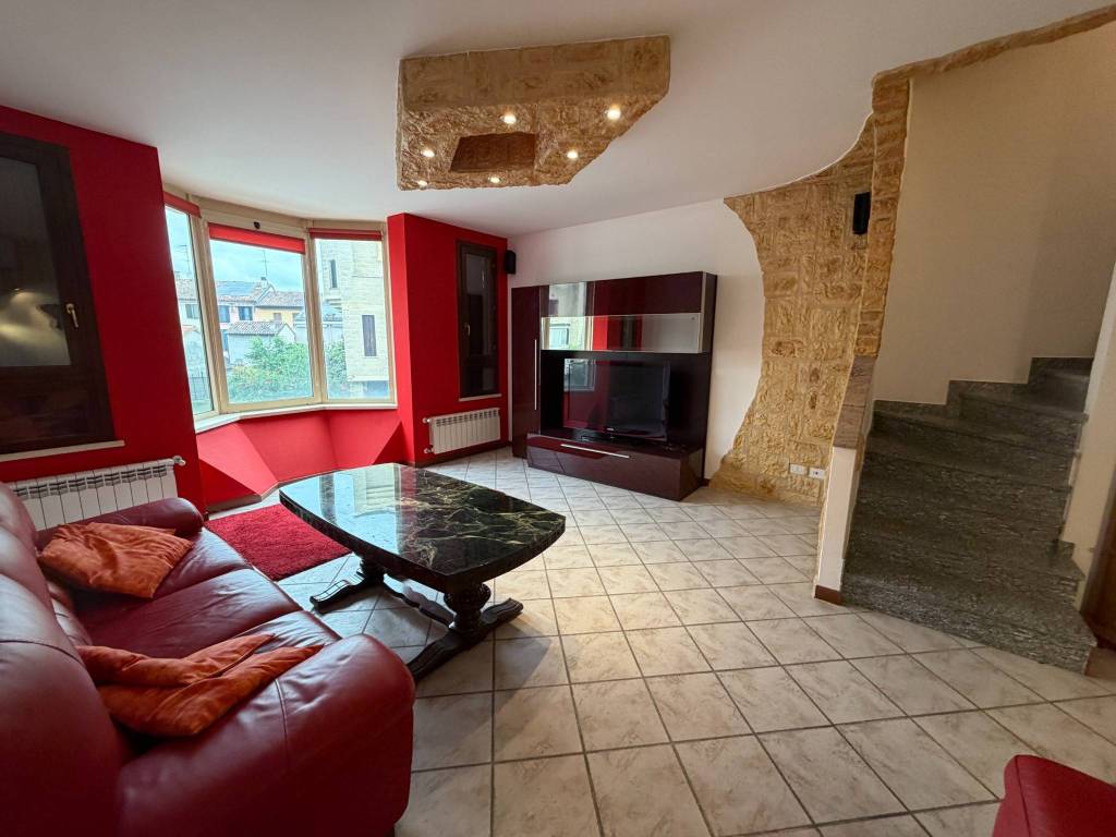 casa indipendente in vendita a Cremona in zona Battaglione