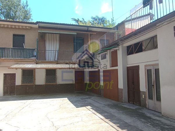 casa semindipendente in vendita a Cremona in zona Via Mantova
