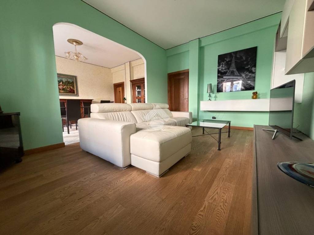 appartamento in vendita a Cremona in zona Via Dante