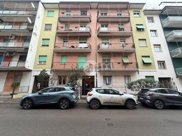 appartamento in vendita a Cremona in zona Piazza Libertà