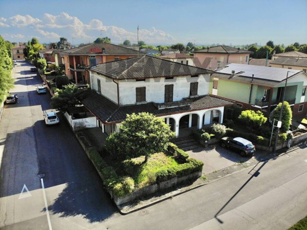 casa indipendente in vendita a Cremona in zona Boschetto