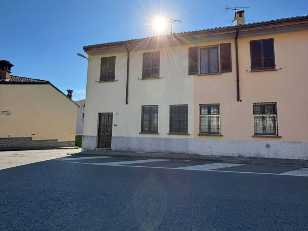 casa indipendente in vendita a Cremona in zona Battaglione