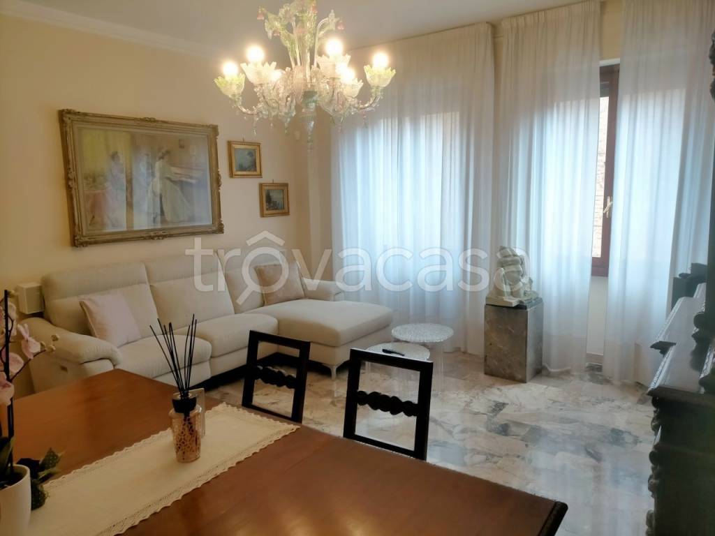 appartamento in vendita a Cremona in zona Cremona Centro