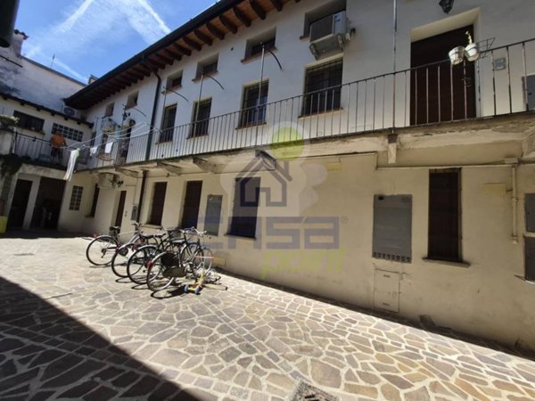 appartamento in vendita a Cremona in zona Piazza Castello
