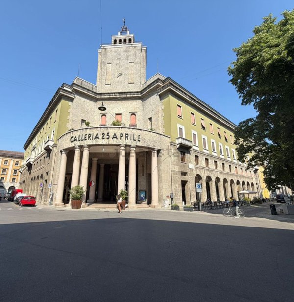 ufficio in vendita a Cremona in zona Cremona Centro