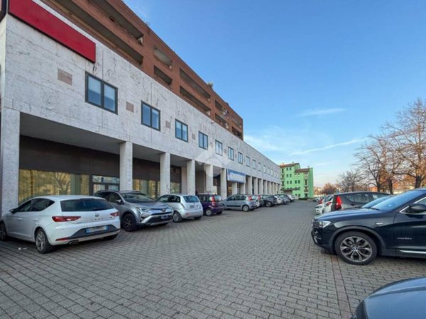 ufficio in vendita a Cremona in zona Piazza Libertà