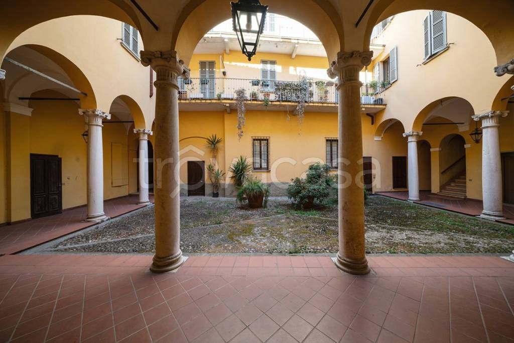 appartamento in vendita a Cremona in zona Cremona Centro