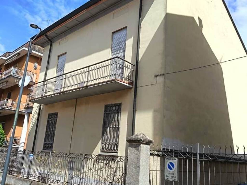 casa indipendente in vendita a Cremona
