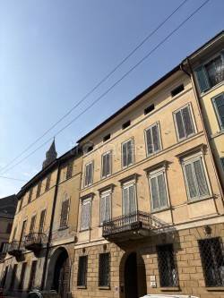 appartamento in vendita a Cremona in zona Cremona Centro