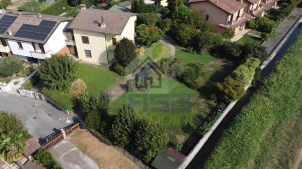 casa indipendente in vendita a Cremona in zona Maristella