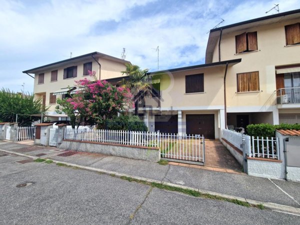 casa indipendente in vendita a Cremona in zona Boschetto