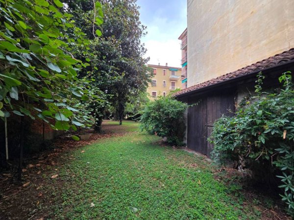 casa indipendente in vendita a Cremona