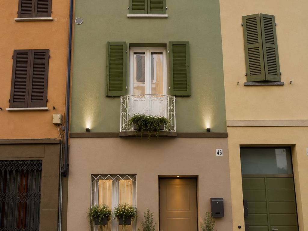 casa indipendente in vendita a Cremona in zona Piazza Castello