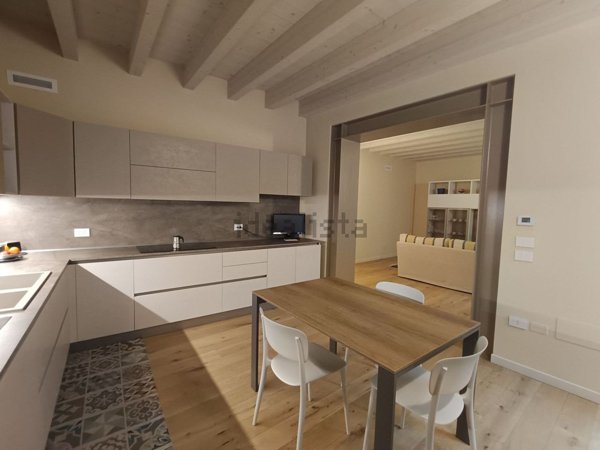 appartamento in vendita a Cremona in zona Piazza Libertà