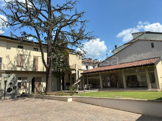 casa indipendente in vendita a Cremona