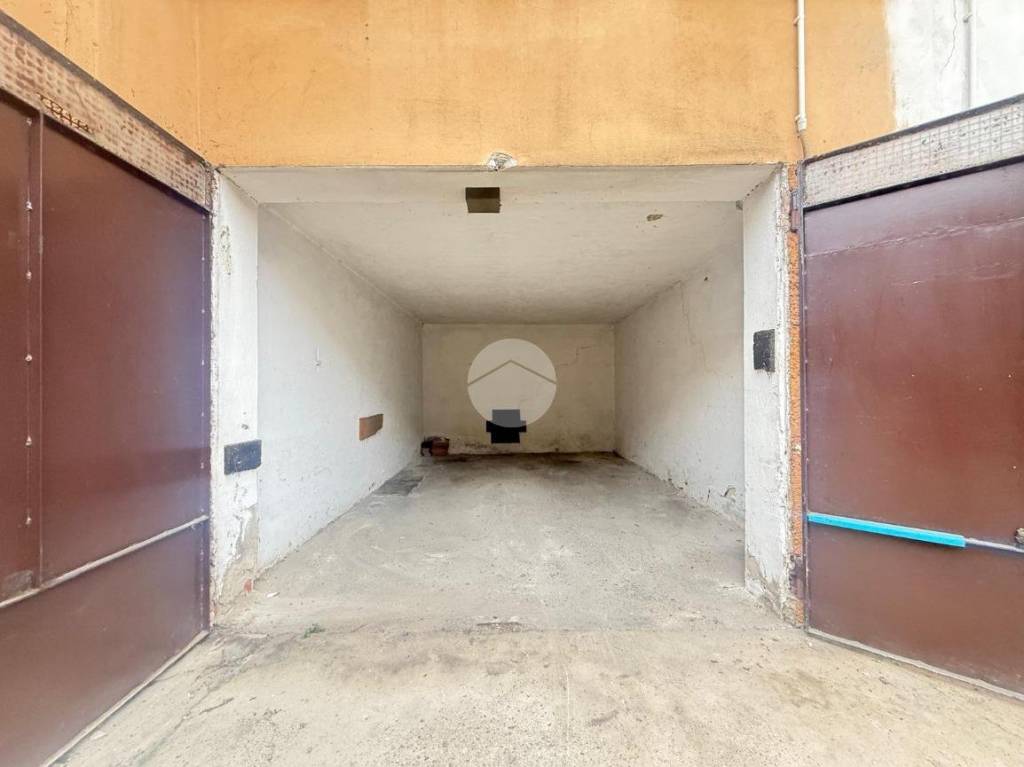 box auto in vendita a Cremona