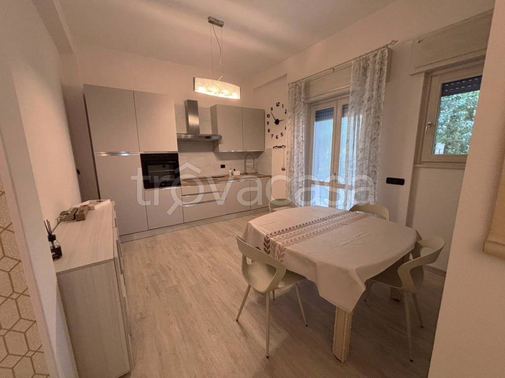 appartamento in vendita a Cremona in zona Viale Po
