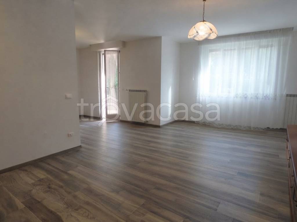 appartamento in vendita a Cremona in zona Viale Po