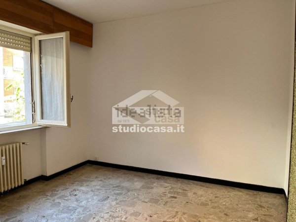 appartamento in vendita a Cremona in zona Via Ingegneri