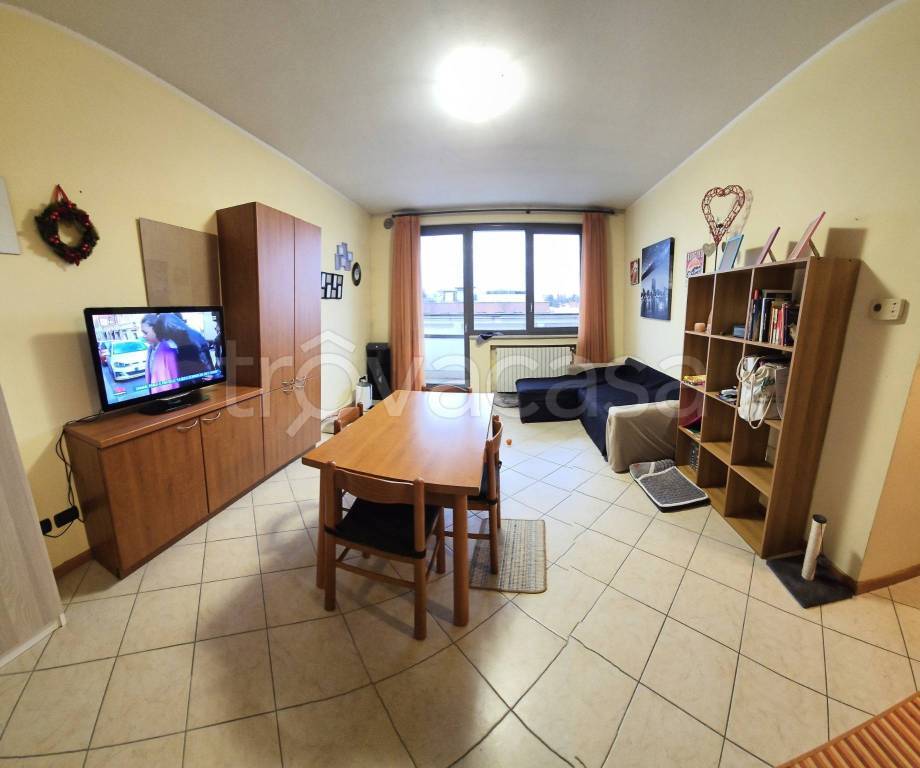 appartamento in vendita a Cremona in zona Piazza Libertà