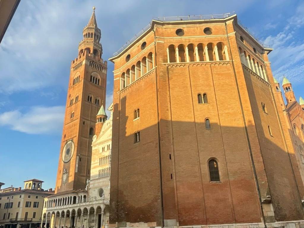 appartamento in vendita a Cremona in zona Piazza Castello