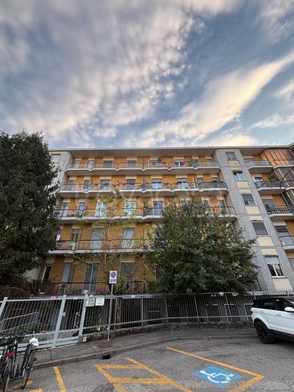appartamento in vendita a Cremona in zona Viale Po