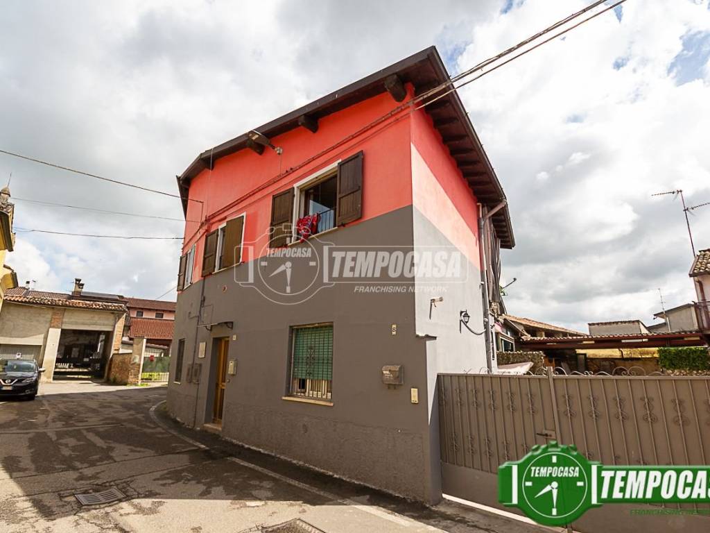 casa indipendente in vendita a Cremosano