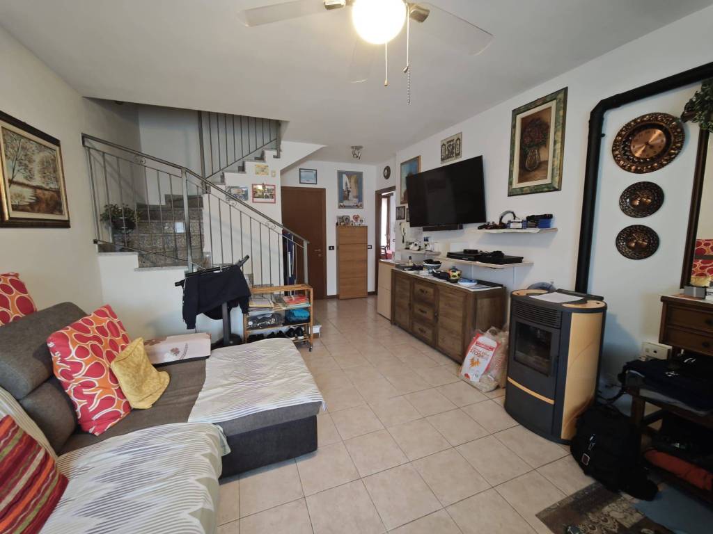 casa indipendente in vendita a Cremosano