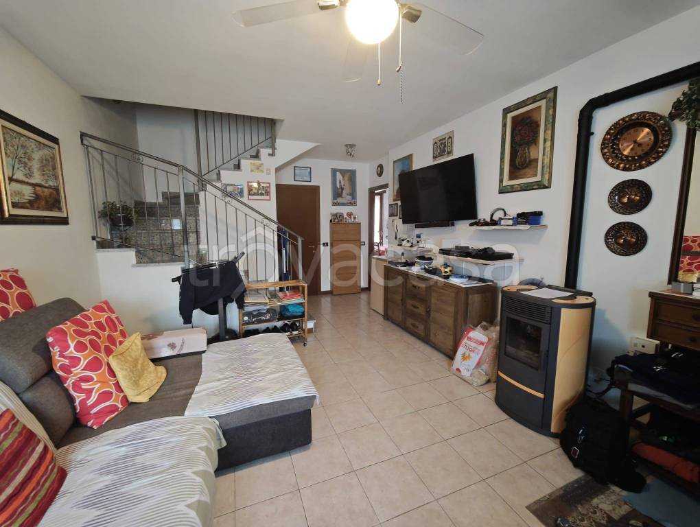 casa indipendente in vendita a Cremosano