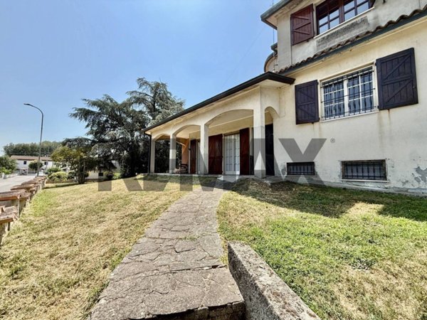 casa indipendente in vendita a Crotta d'Adda