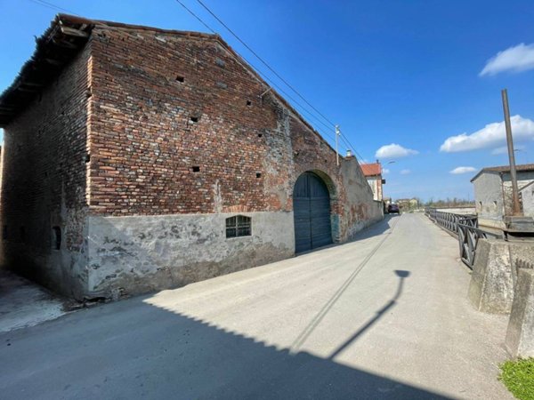 casa indipendente in vendita a Cumignano sul Naviglio