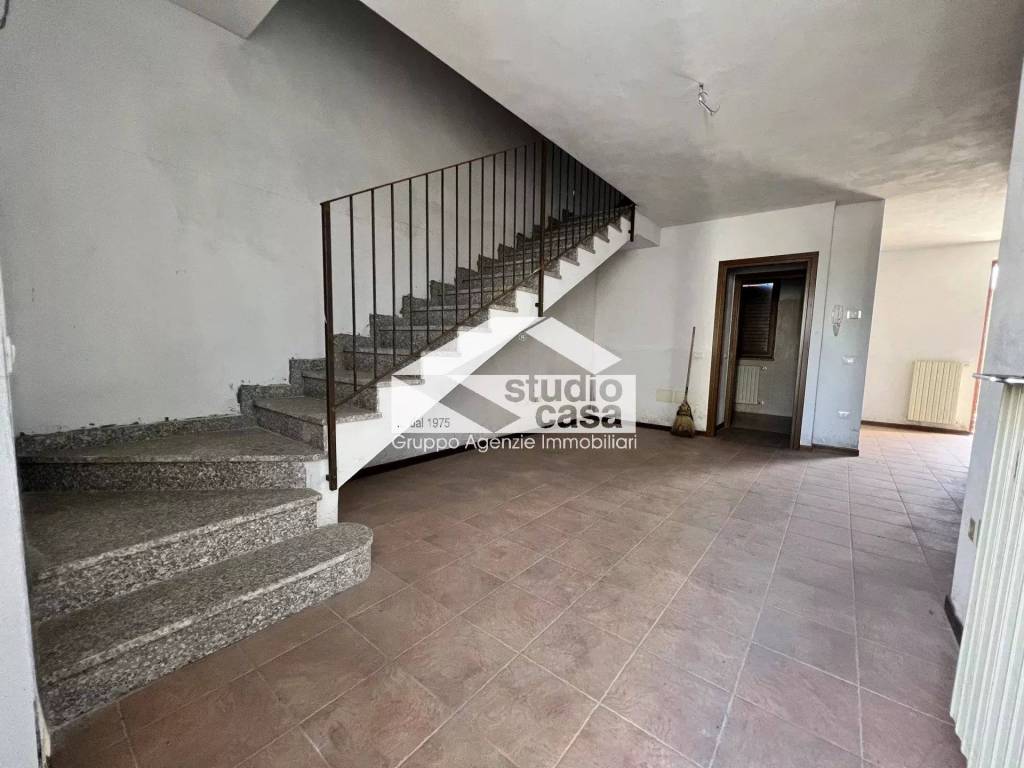 casa indipendente in vendita a Cumignano sul Naviglio