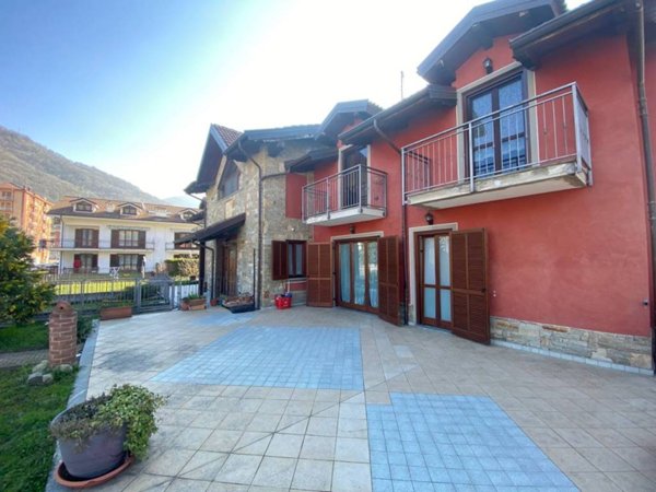 appartamento in vendita a Pinasca in zona Dubbione