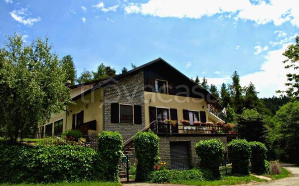 casa indipendente in vendita a Pinasca