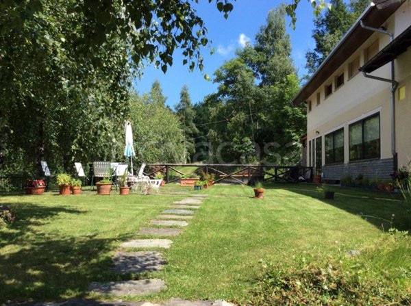 casa indipendente in vendita a Pinasca