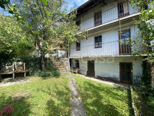 casa indipendente in vendita a Pinasca