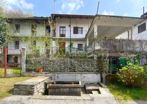 casa indipendente in vendita a Pinasca