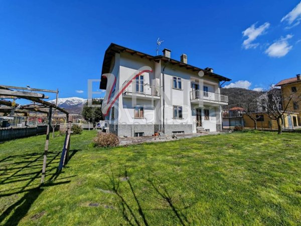 casa indipendente in vendita a Pinasca in zona Dubbione