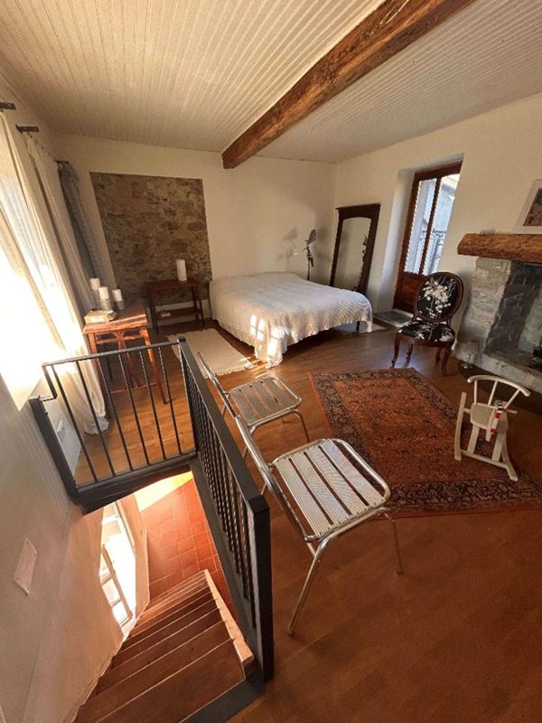 casa indipendente in vendita a Pinasca