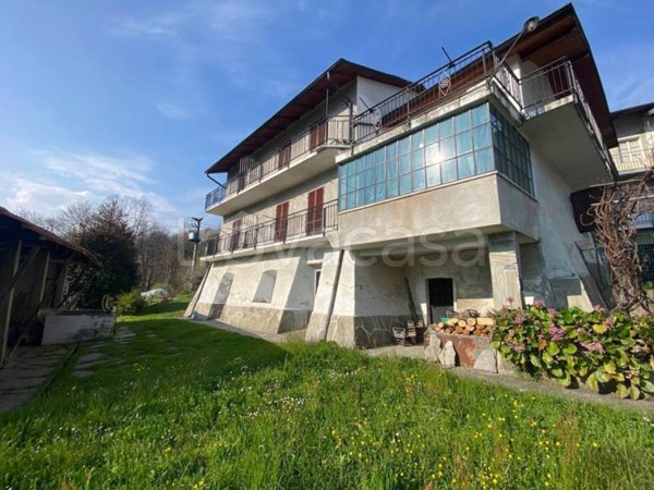 casa indipendente in vendita a Pinasca