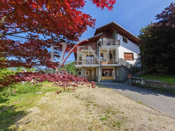 casa indipendente in vendita a Pinasca in zona Dubbione