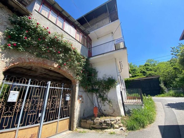 casa indipendente in vendita a Pinasca